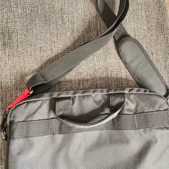 Black Thinkpad Laptop Carrying Bag - Picture 10 of 12